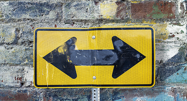 image-of-arrows-pointing-in-both-directions