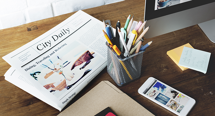 newspaper-pencil-case-on-table