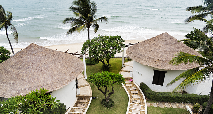 Hotels by the beach